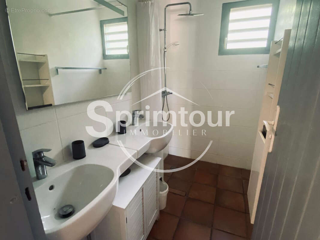 Sainte-anne  : villa f4  proche bourg et plage - photo 11