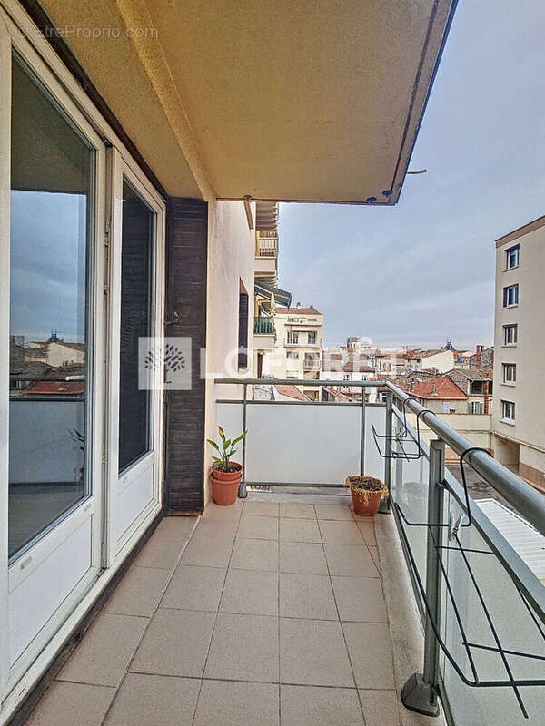 Appartement Nimes 3 pièce(s) 64.58 m2 - photo 9