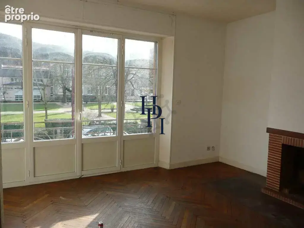 Vente  appartement T2 Equipé en 1er étage, secteur jardin public. - photo 6