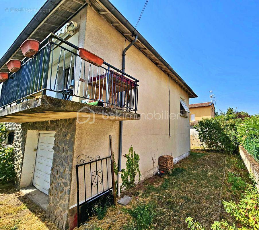 Maison à RIORGES