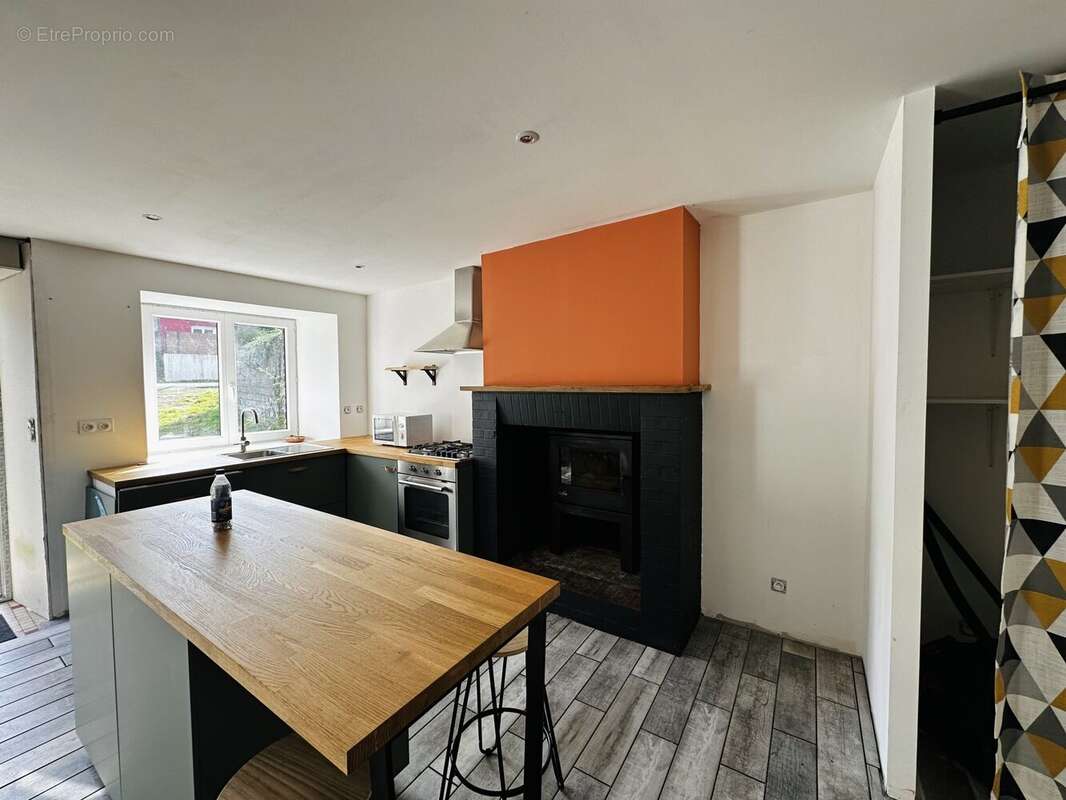 Maison à SAINT-THURIAL