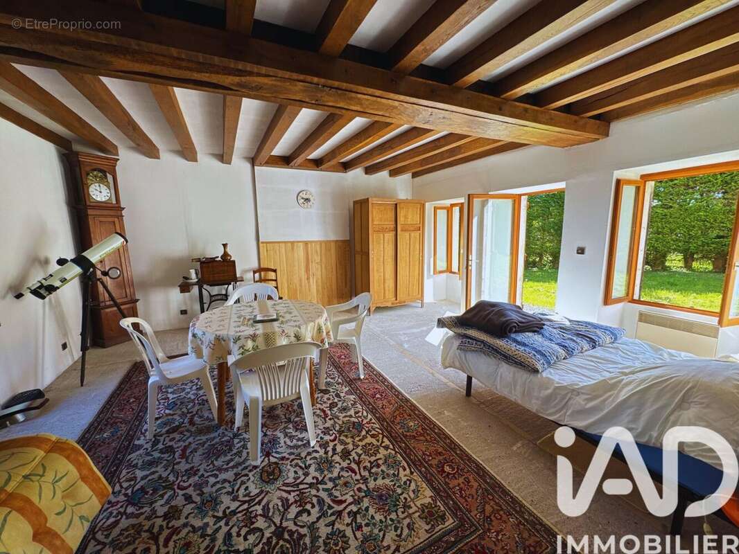 Maison 88 m² à Alligny-Cosne  - photo 7