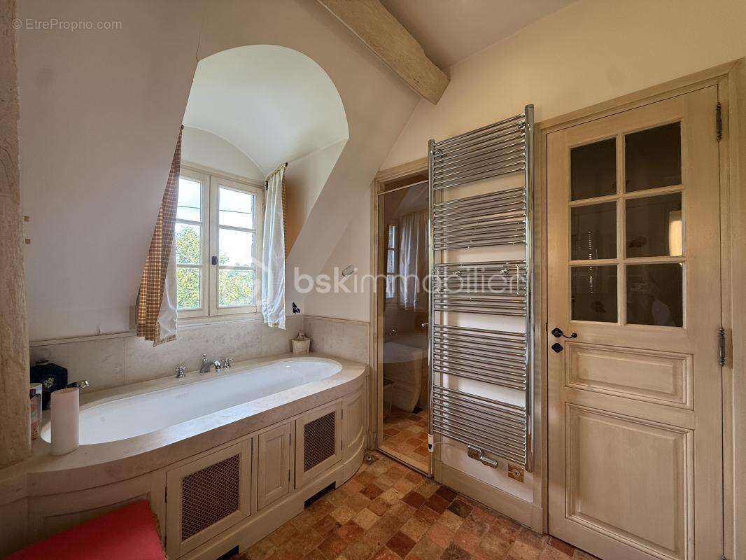 Maison à PONT-L&#039;EVEQUE