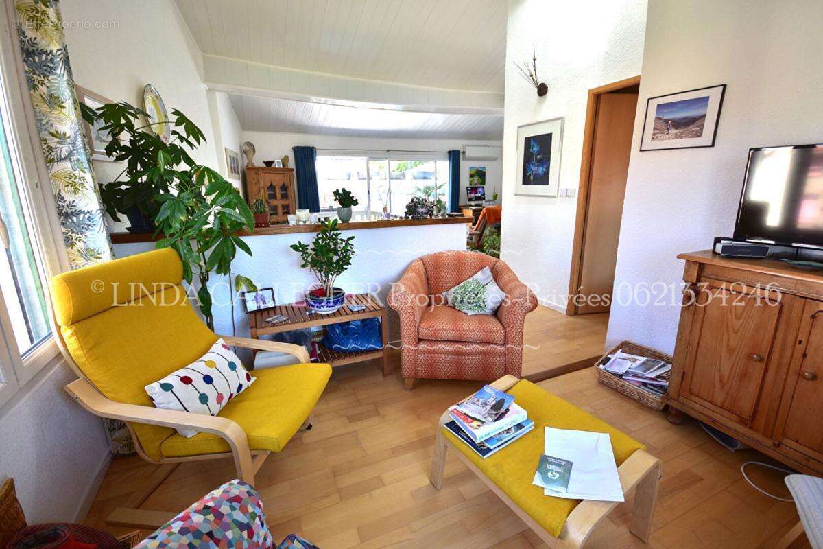 Maison Prades 137 m2, 3 chambres, terrasse, garage - photo 13
