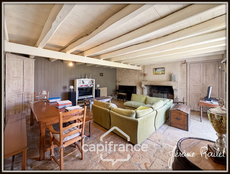 Maison à CHAMPIGNY-LE-SEC