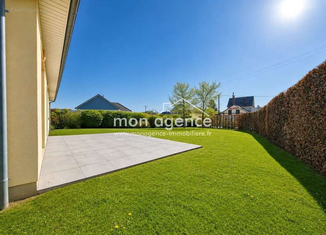 Maison à BUCHY