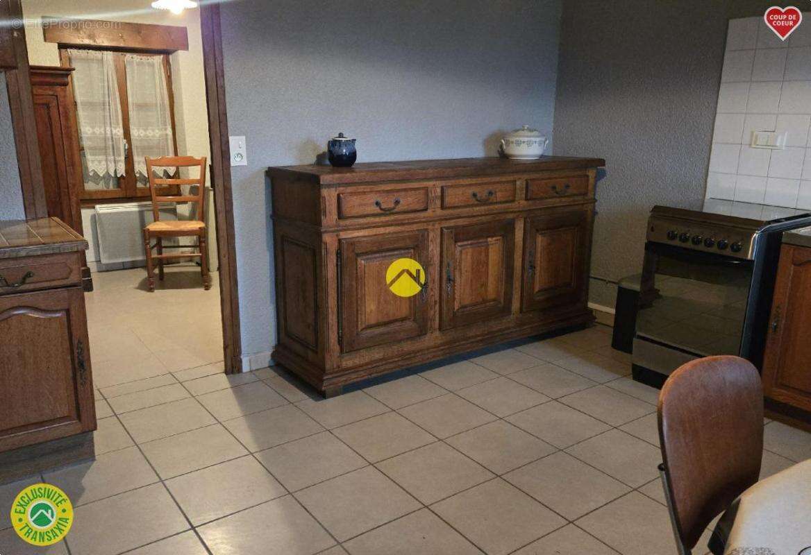 Maison à CONDAT-EN-COMBRAILLE