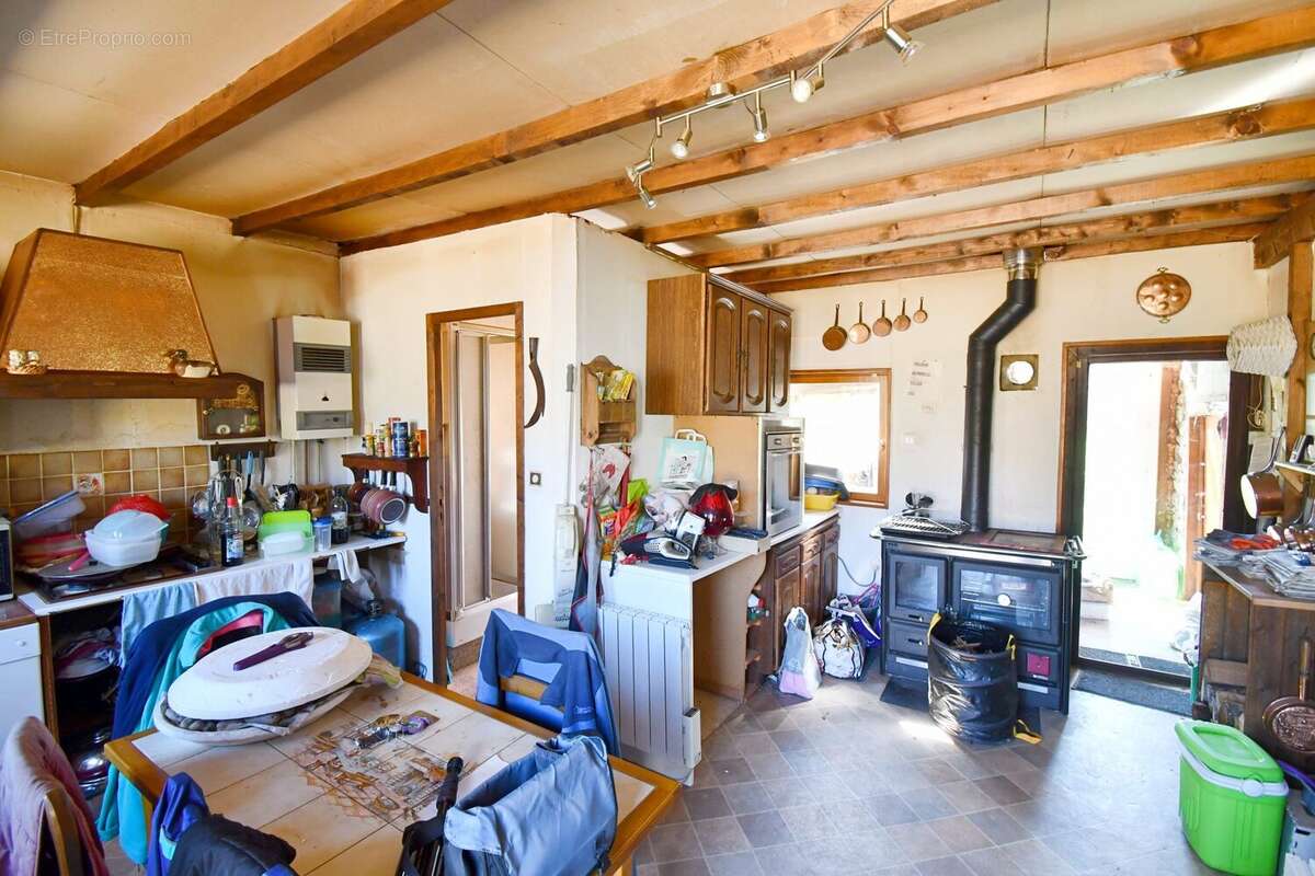 Maison à CUSSY-EN-MORVAN