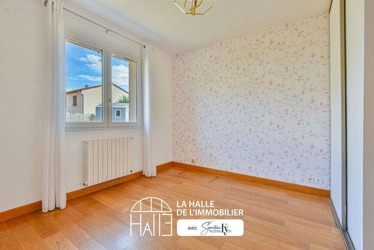 Maison 94 m² à Limoges  - photo 7