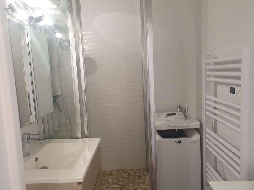 Appartement à BORMES-LES-MIMOSAS