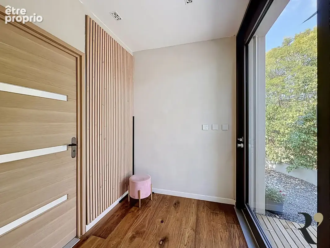 AIGREFEUILLE Élégante contemporaine de 180 m² avec piscine - photo 11