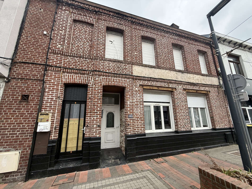 Immeuble de rapport 3 lots et hangar - photo 9