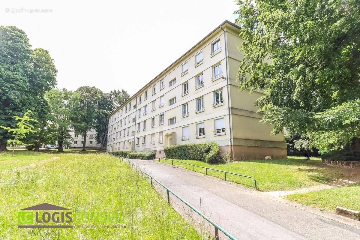 Appartement à CHATENAY-MALABRY