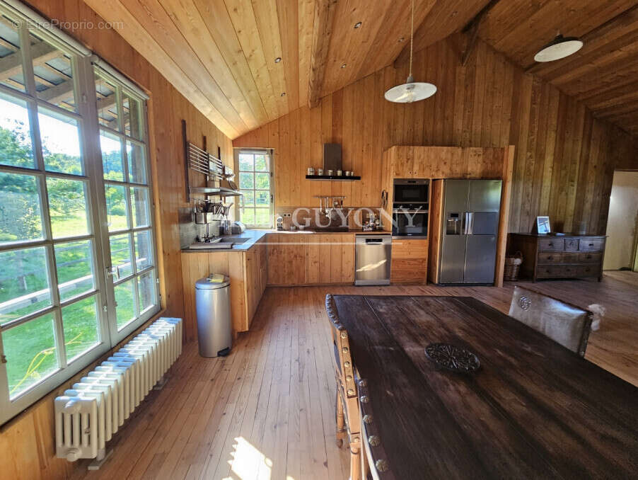 Maison à PONT-L&#039;EVEQUE