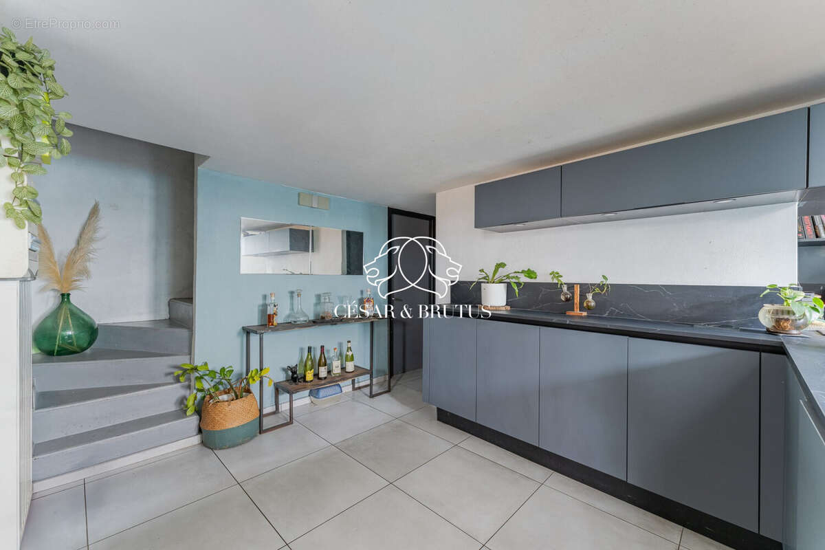 Appartement à LYON-9E