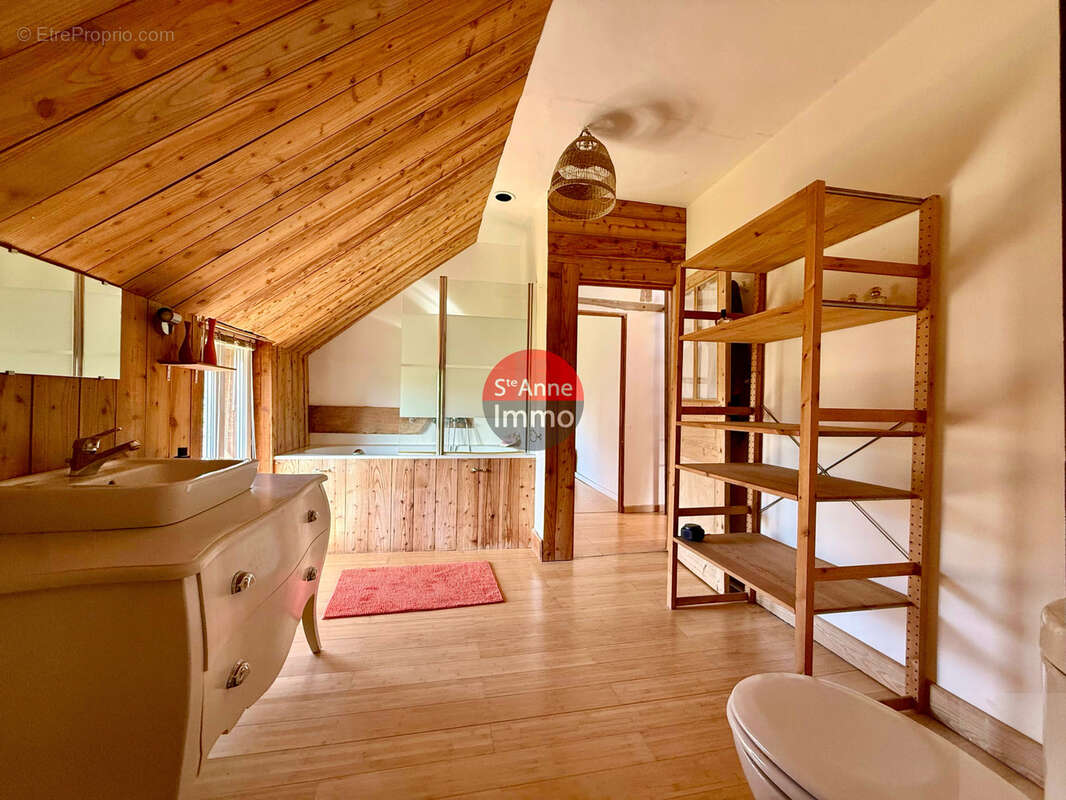 Coullemelle - 190m2 - maison individuelle - 5 chambres - autonomie de plain pied - jardin - terrasse - garage - photo 14