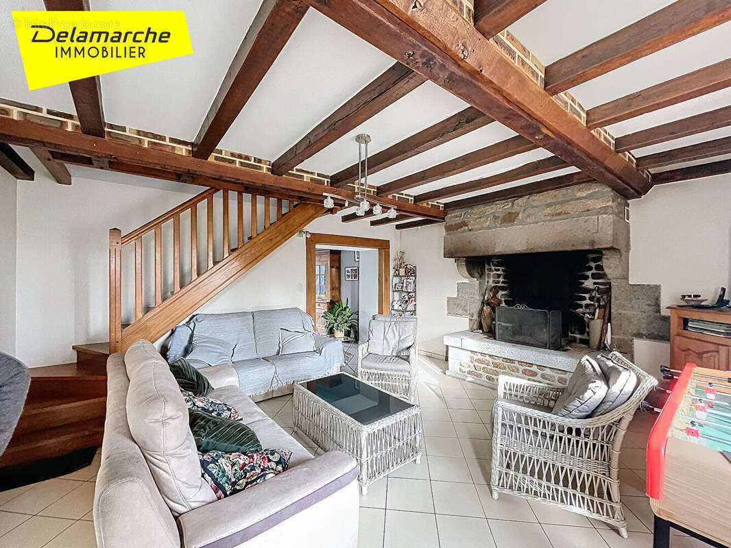 Maison à LA CHAISE-BAUDOUIN