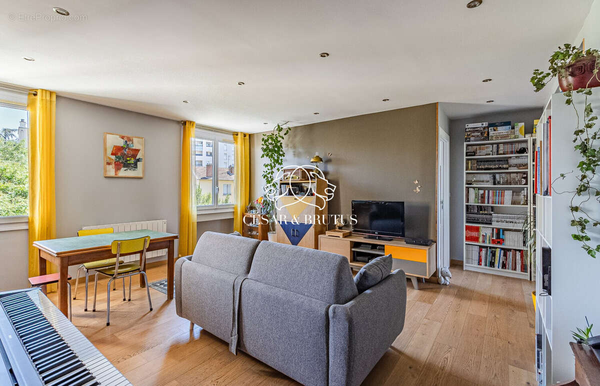 Appartement 83 m² à Villeurbanne  - photo 3