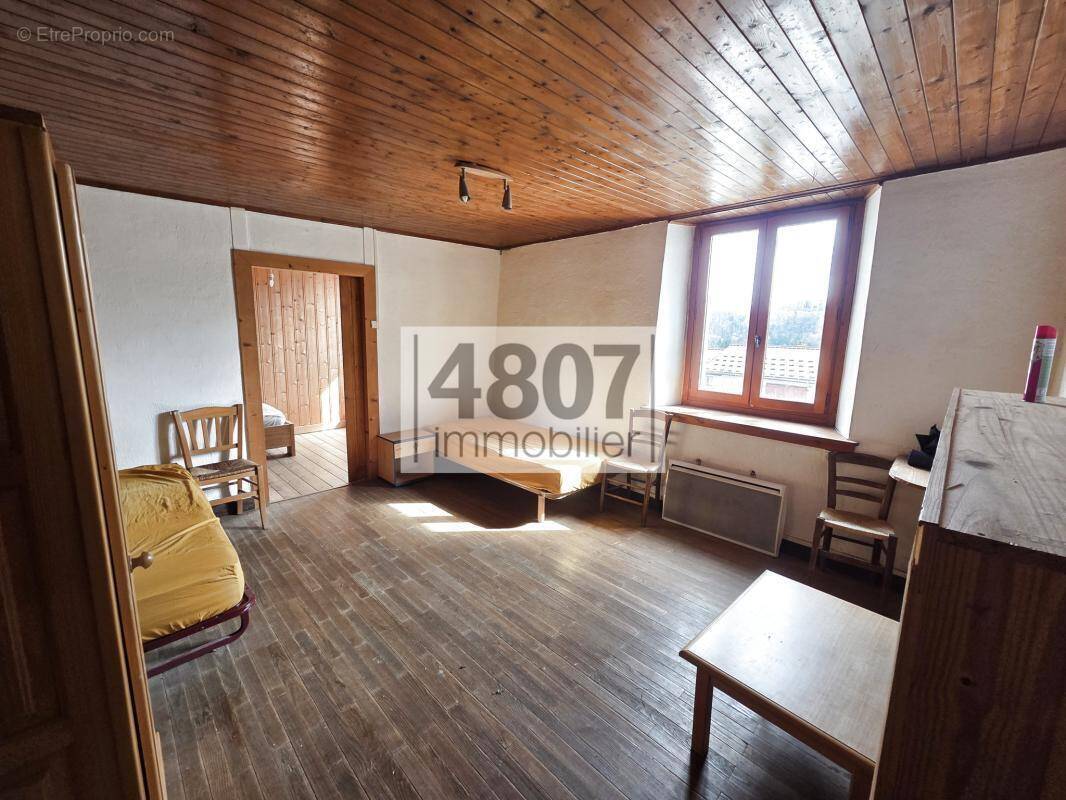 Appartement à ONNION