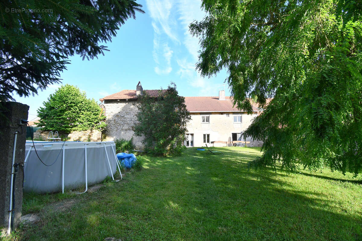 Maison à PUNEROT