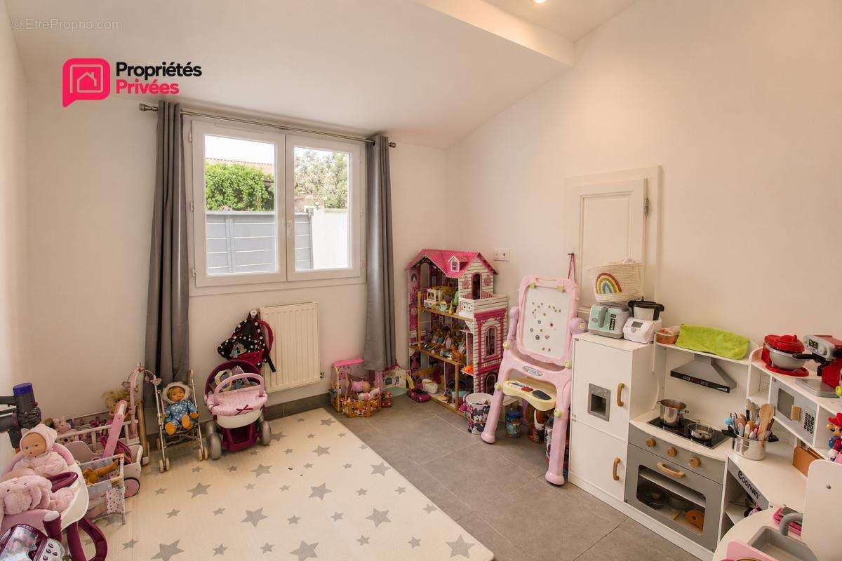 Villa Uzès 4 pièce(s) 87 m2 ,3 chambres , terrain de 387m2 , Terrasse - photo 10