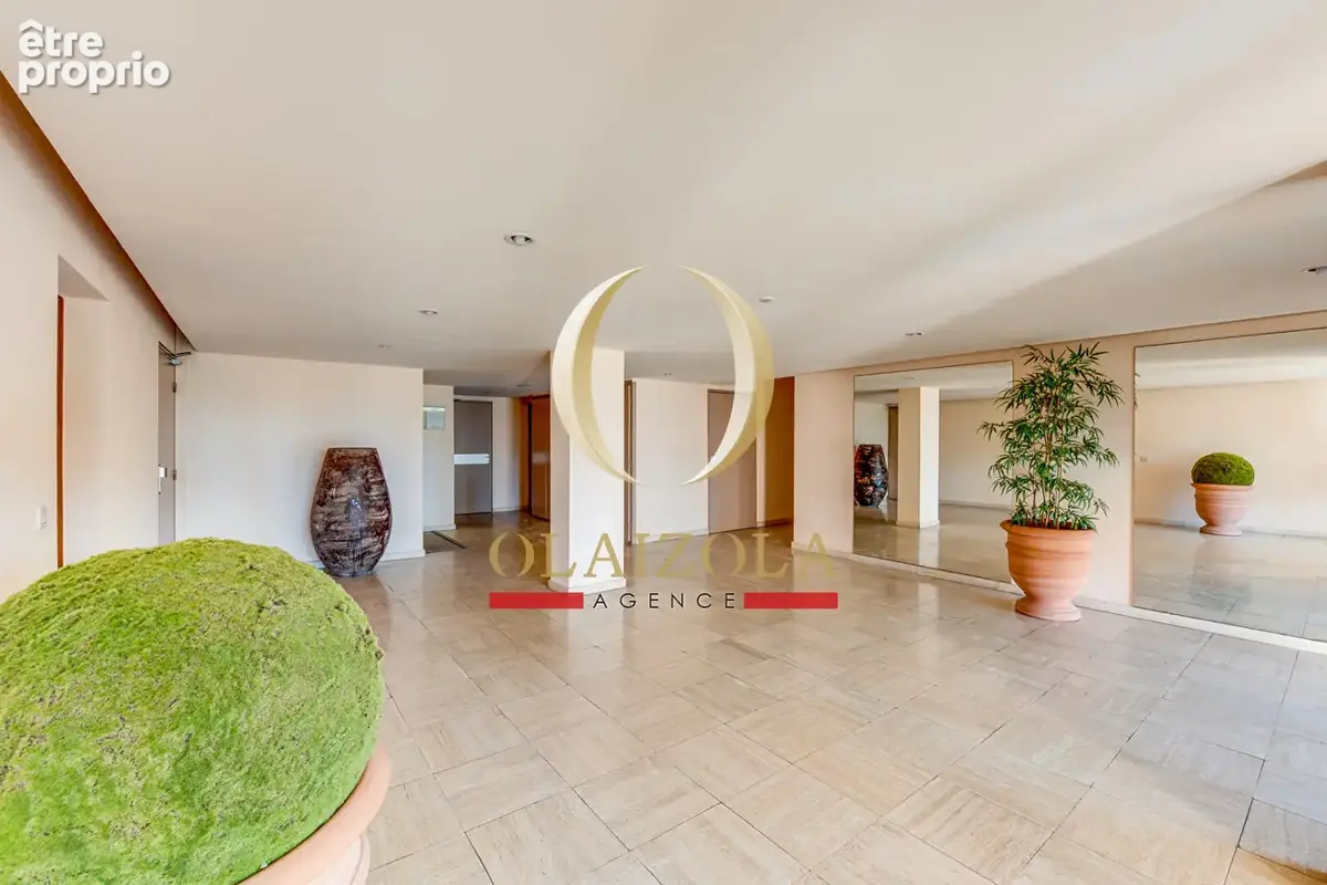 BIARRITZ / SAINT CHARLES - Appartement dernier étage avec vue dégagée - photo 9