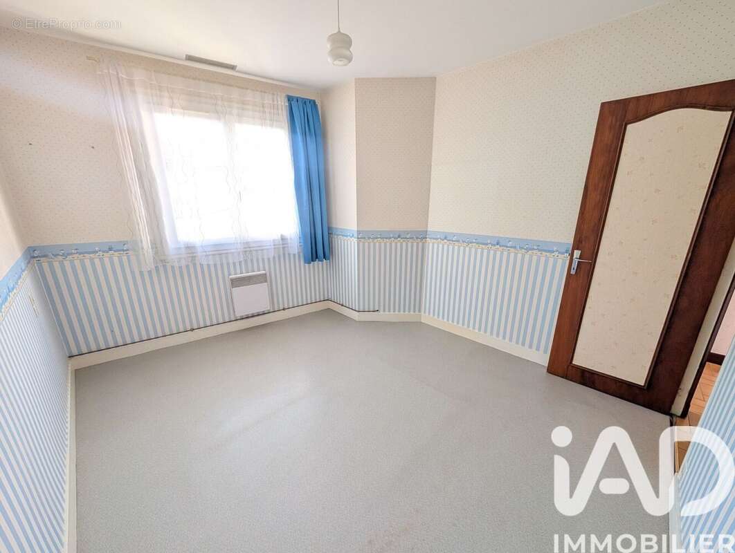Photo 5 - Appartement à LUSSAC-LES-CHATEAUX