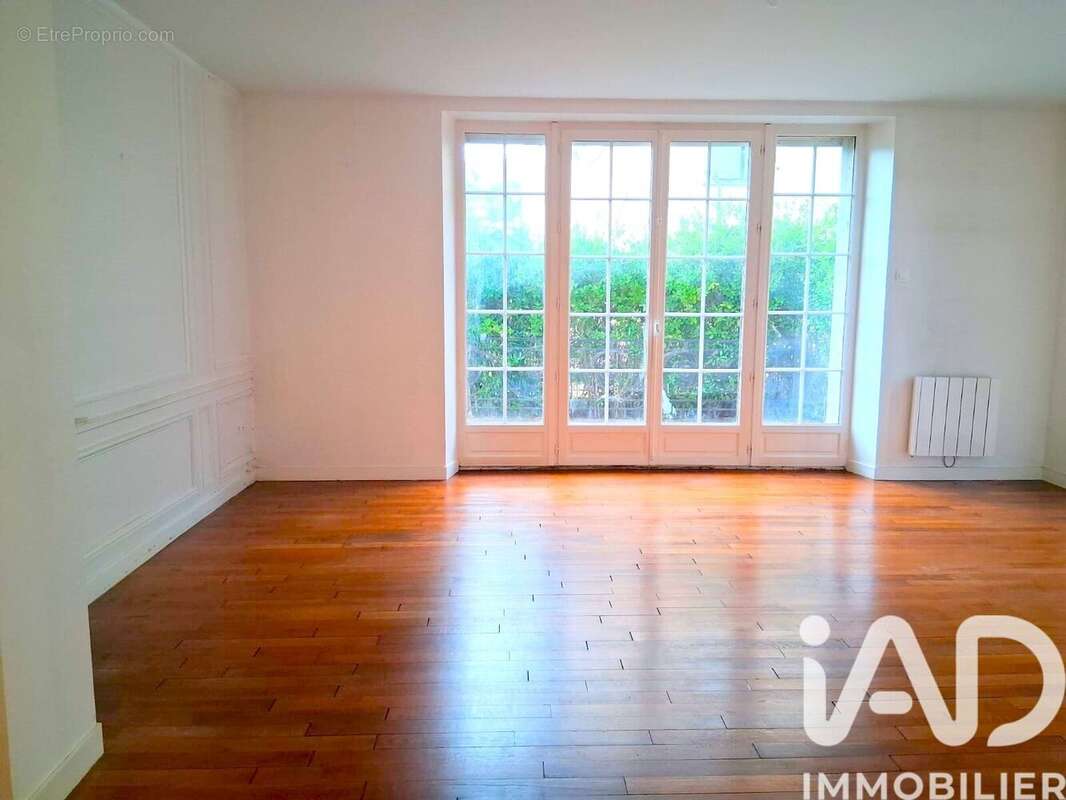 Photo 3 - Appartement à GUIGNES