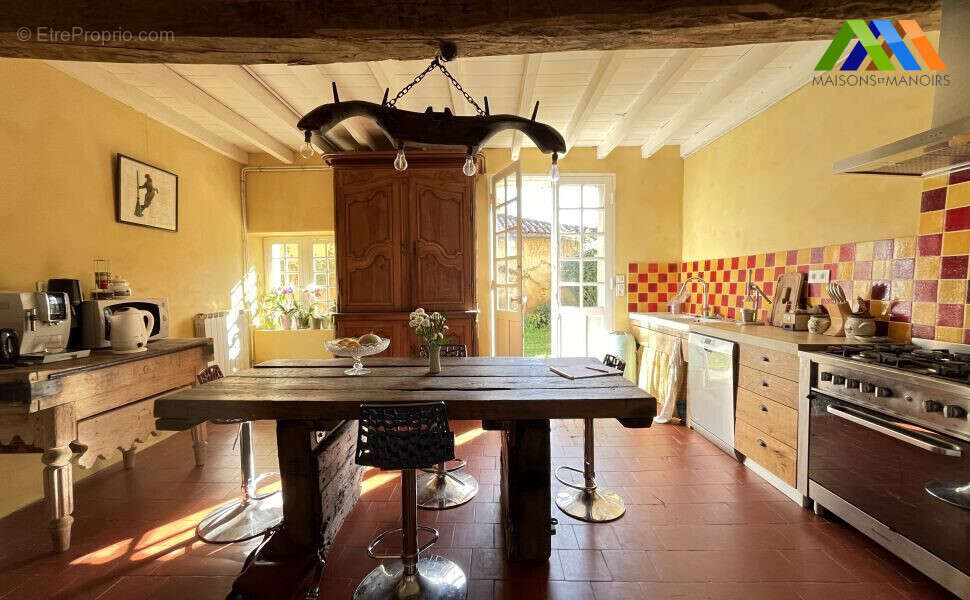 Maison 275 m² à Hagetmau  - photo 5