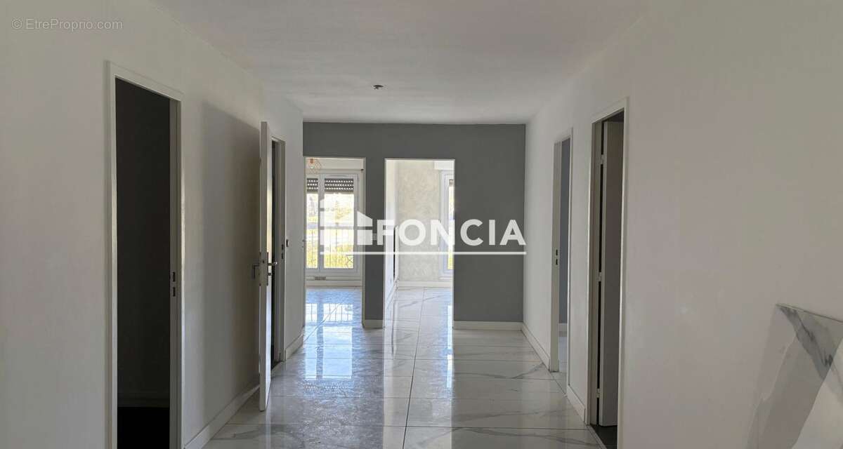 Appartement à MARSEILLE-11E