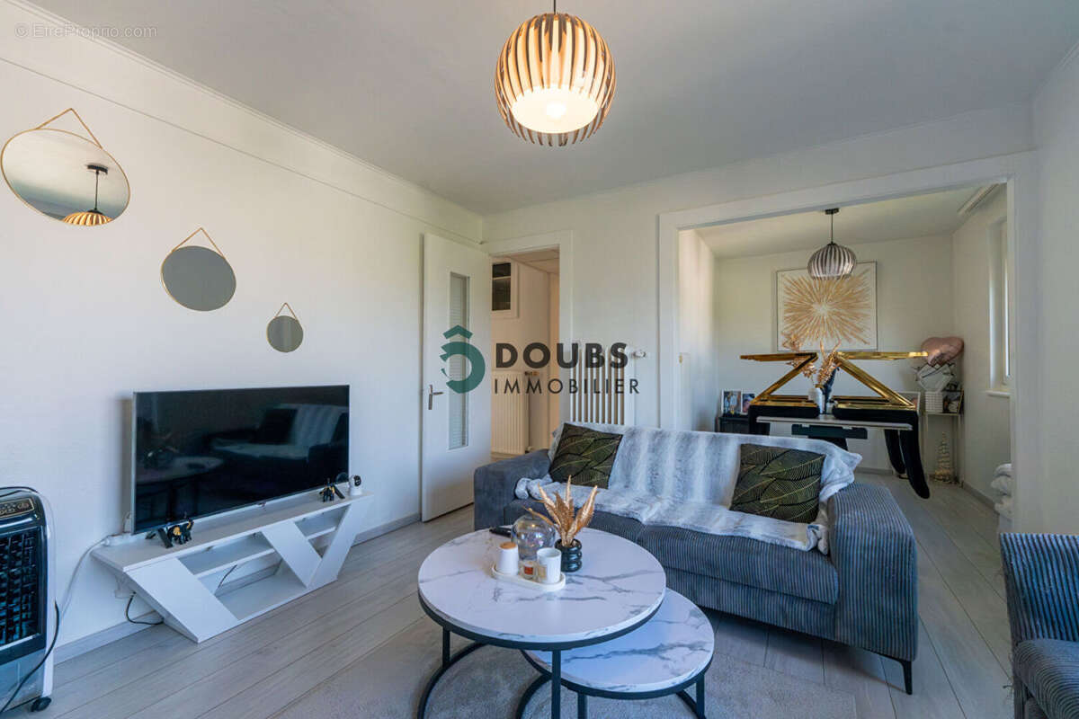 Appartement t3 - photo 2