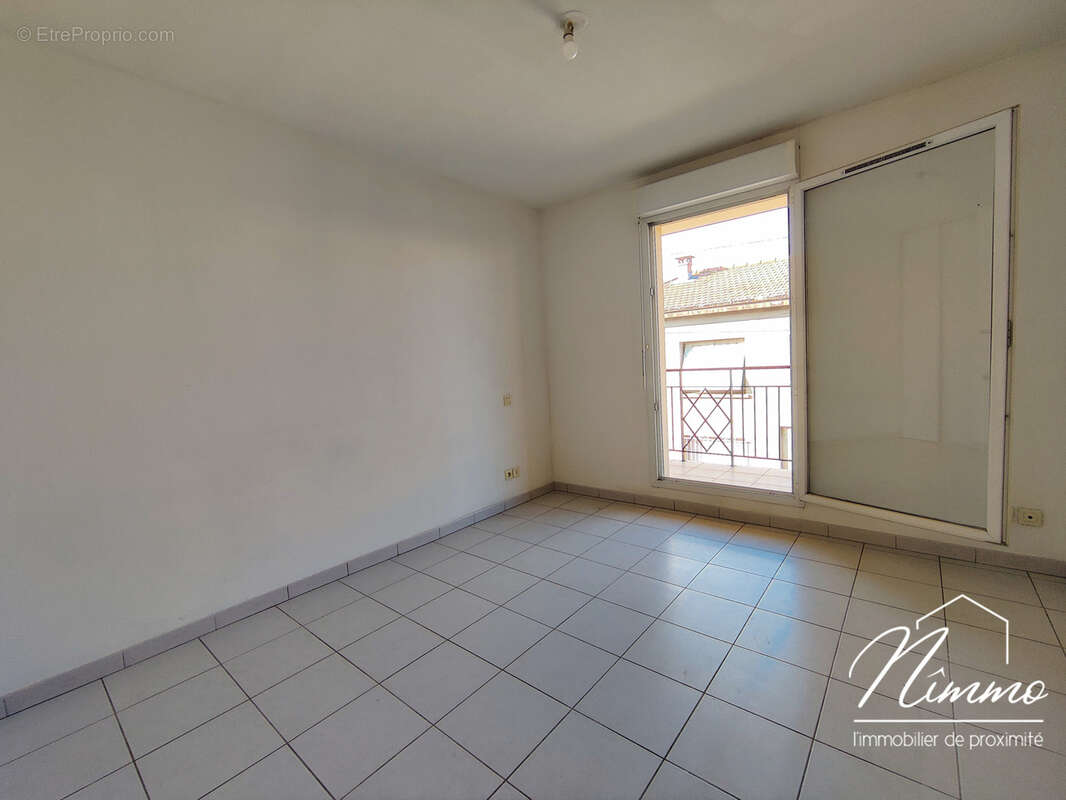 Exclusivite nimes dalzon appartement t2 terrasse parking ascenseur - photo 6