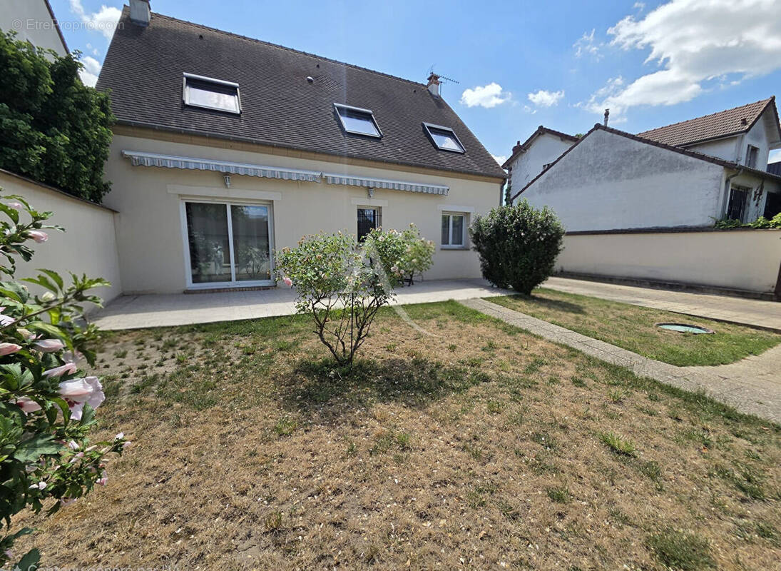 Maison à MITRY-MORY