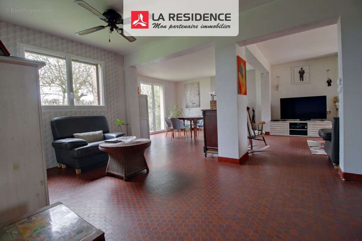 Maison 159 m² à Cergy  - photo 2