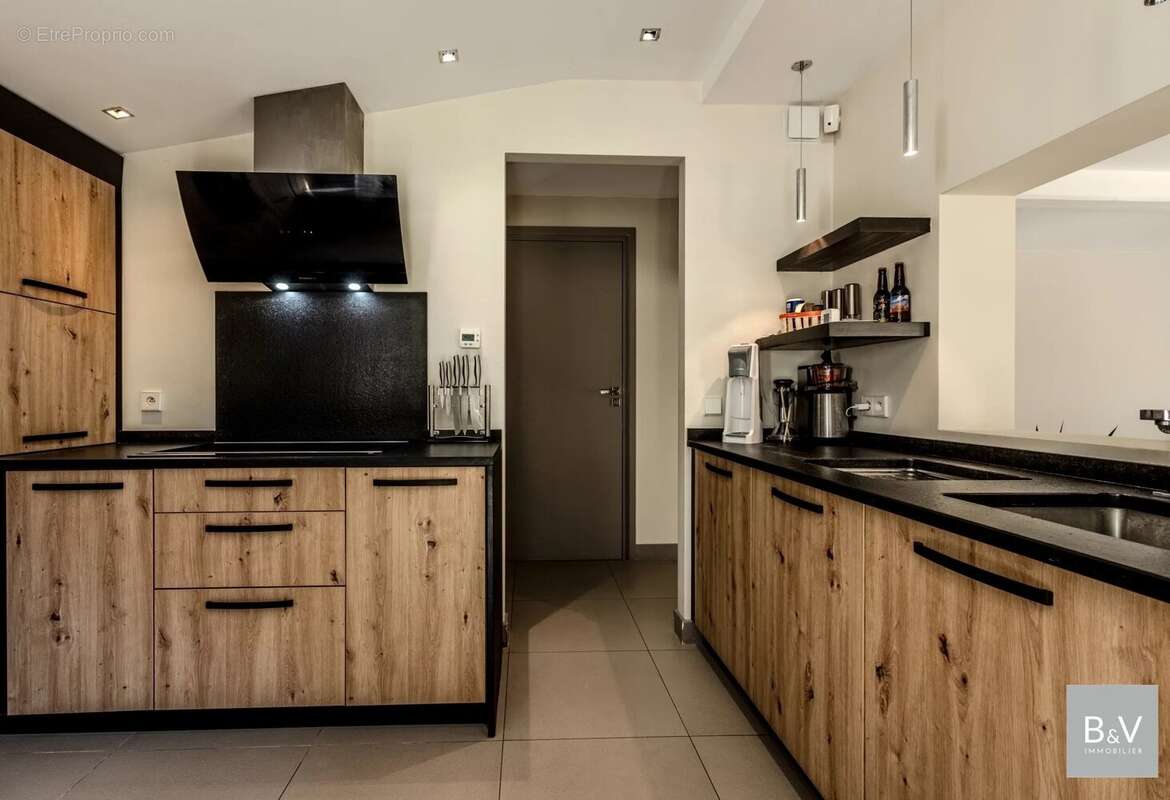 Maison à TOURRETTES-SUR-LOUP