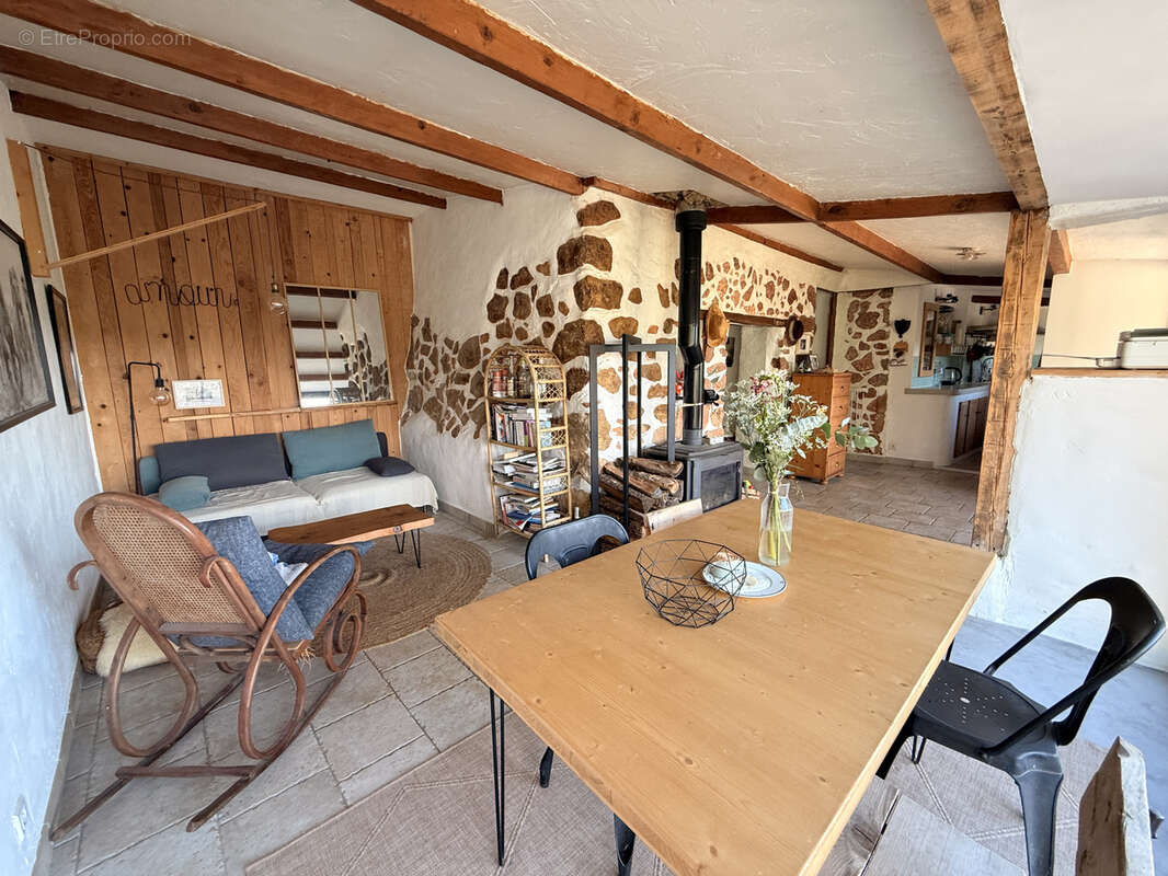 Maison à SAINT-JEANNET