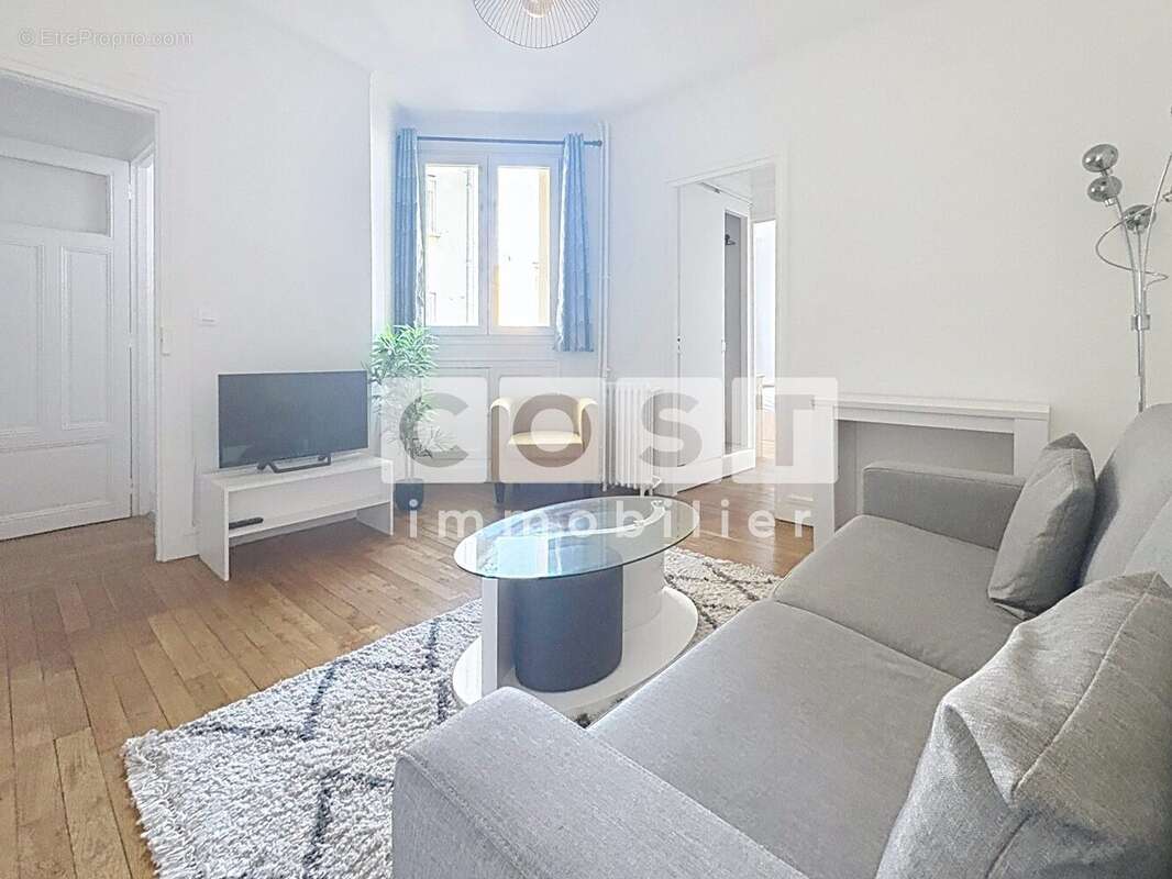 Appartement 35 m² à Courbevoie  - photo 6