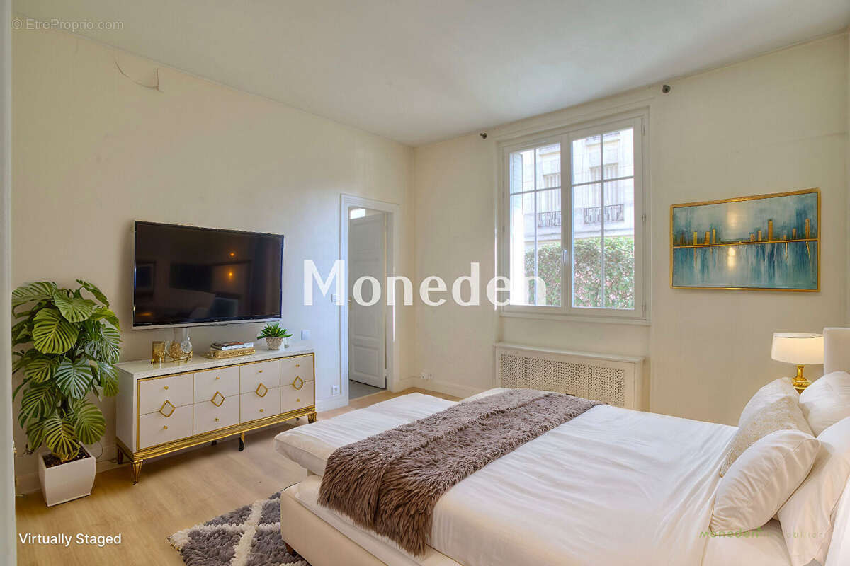 Appartement à PARIS-17E