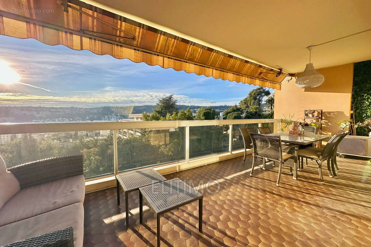 Appartement à NICE