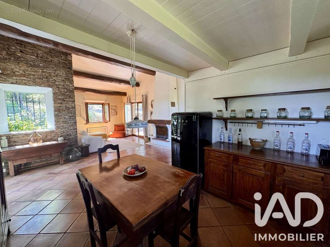 Maison 113 m² à La Garde-Freinet  - photo 9