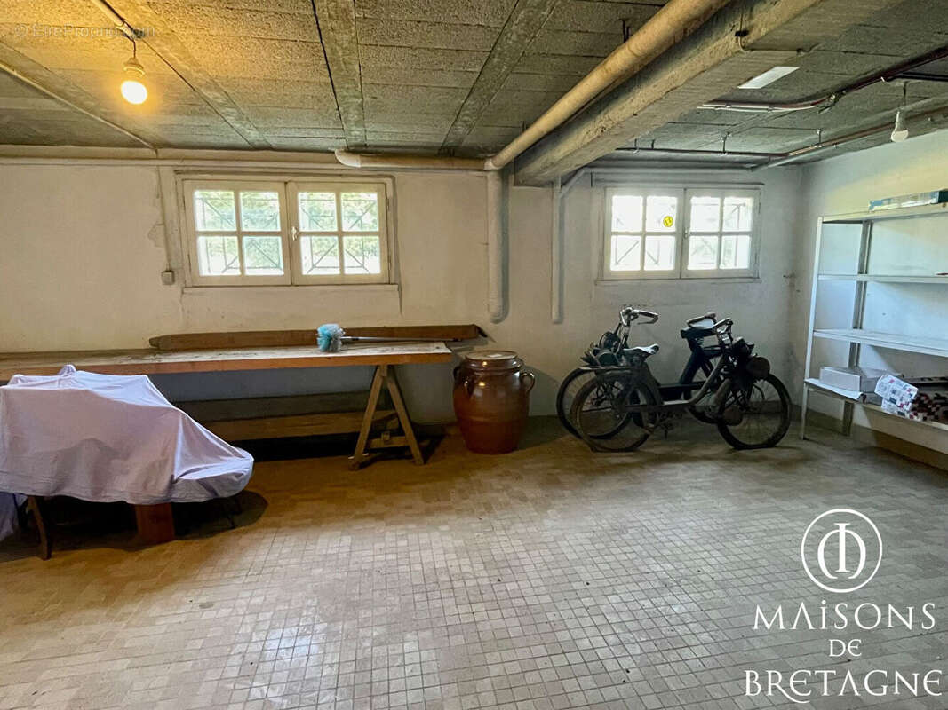 Maison et dépendance LE TREVOUX - photo 11
