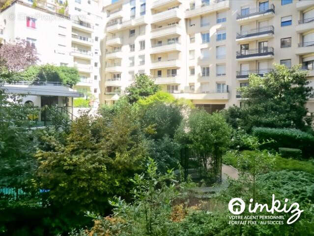 Appartement à ISSY-LES-MOULINEAUX