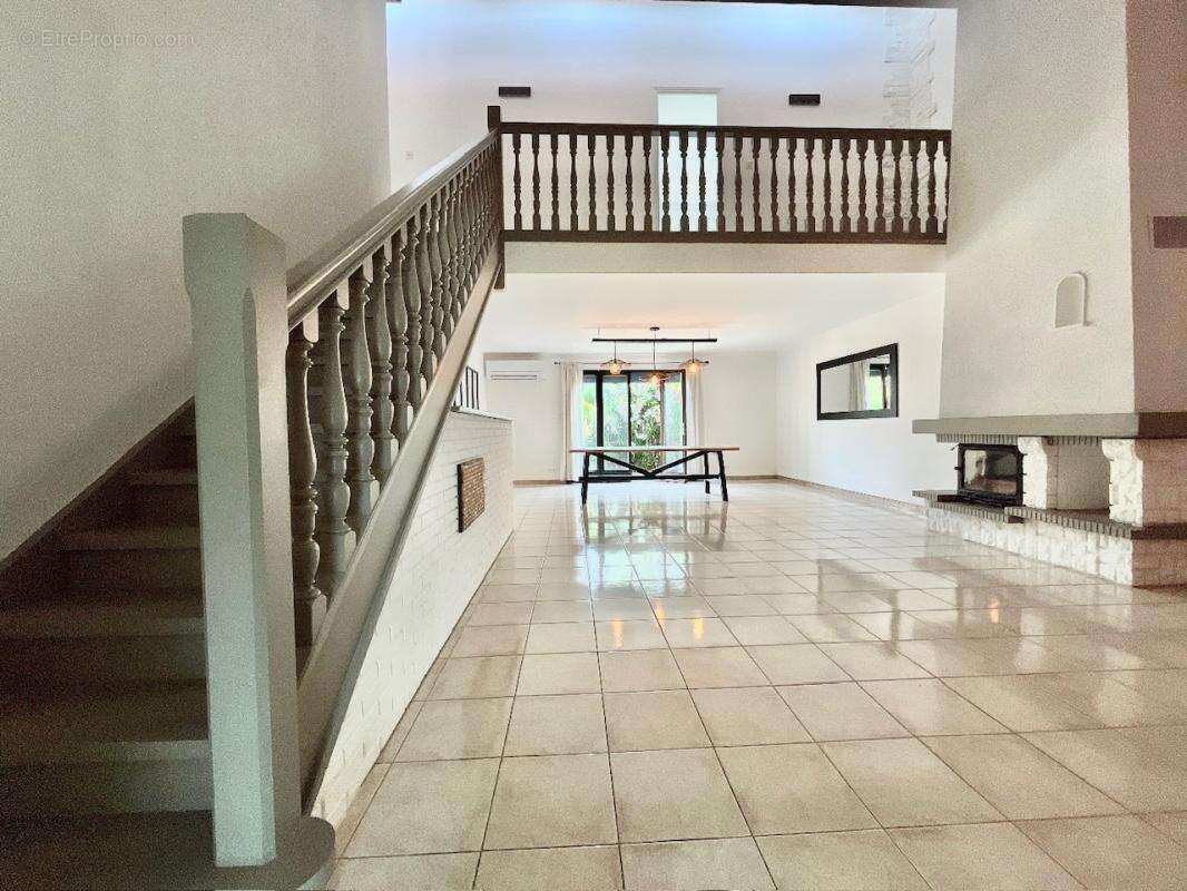 Magnifique maison en R+1 de 150 m² avec jardin deux faces sans vis-à-vis sans travaux - photo 6
