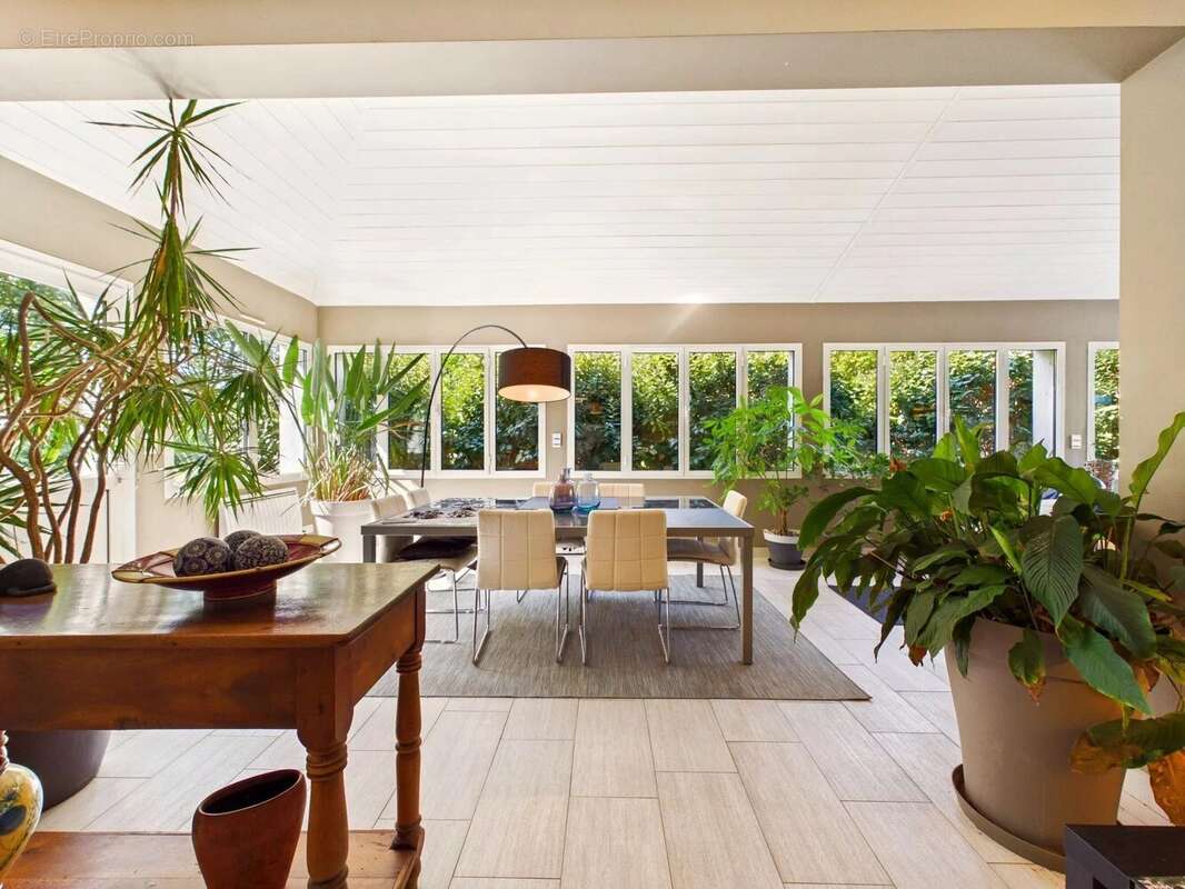 Belle propriété avec piscine et grange aménagée - photo 3