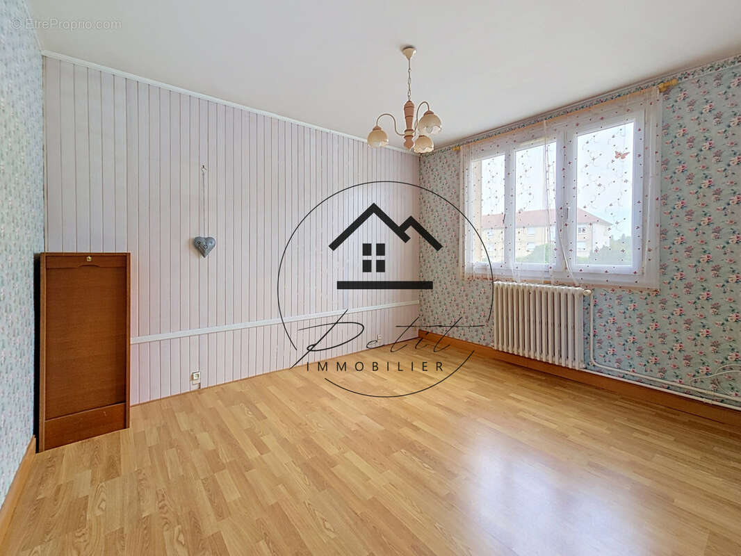Maison familiale de 107 m2 avec 4 chambres et sous-sol total - photo 6