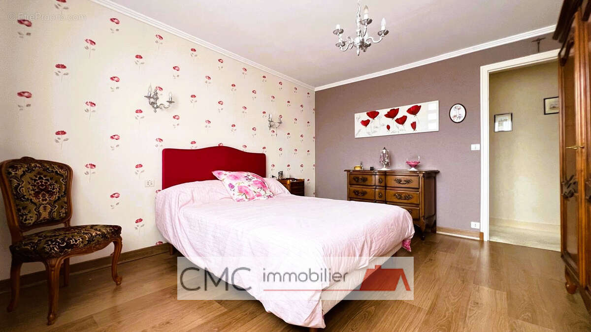 Maison 143 m² à Ymonville  - photo 7