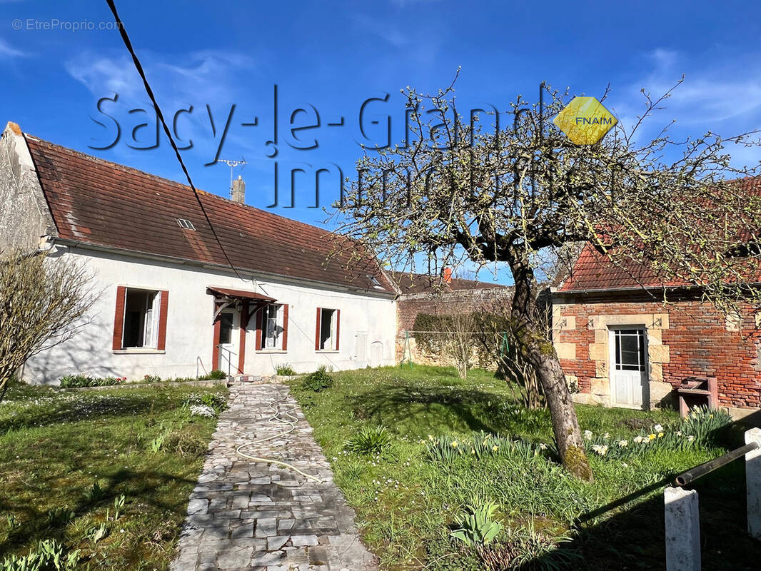 Maison à SACY-LE-GRAND
