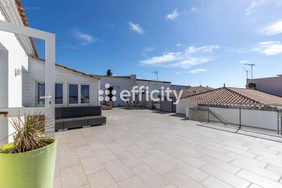 Appartement 440 m² à La Barre-De-Monts  - photo 3