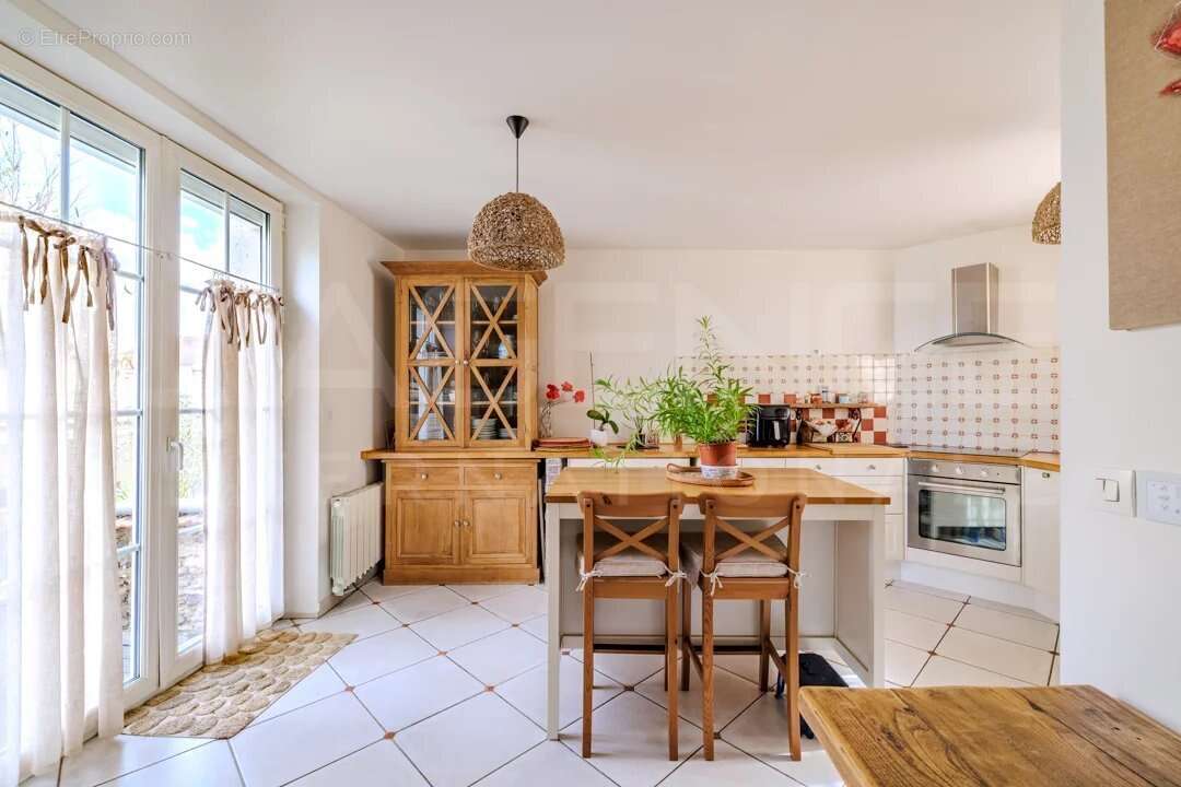 Maison à BOUAFLE