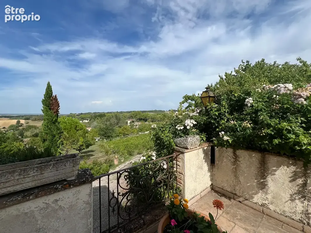 Maison sur les hauteurs - Superbe vue et cadre privilégié - photo 14